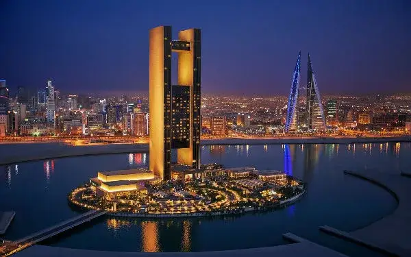 Gold Points in Bahrain at night